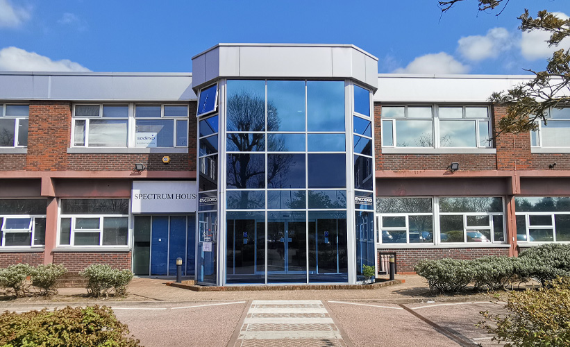 Office to let in Spectrum House in Gatwick